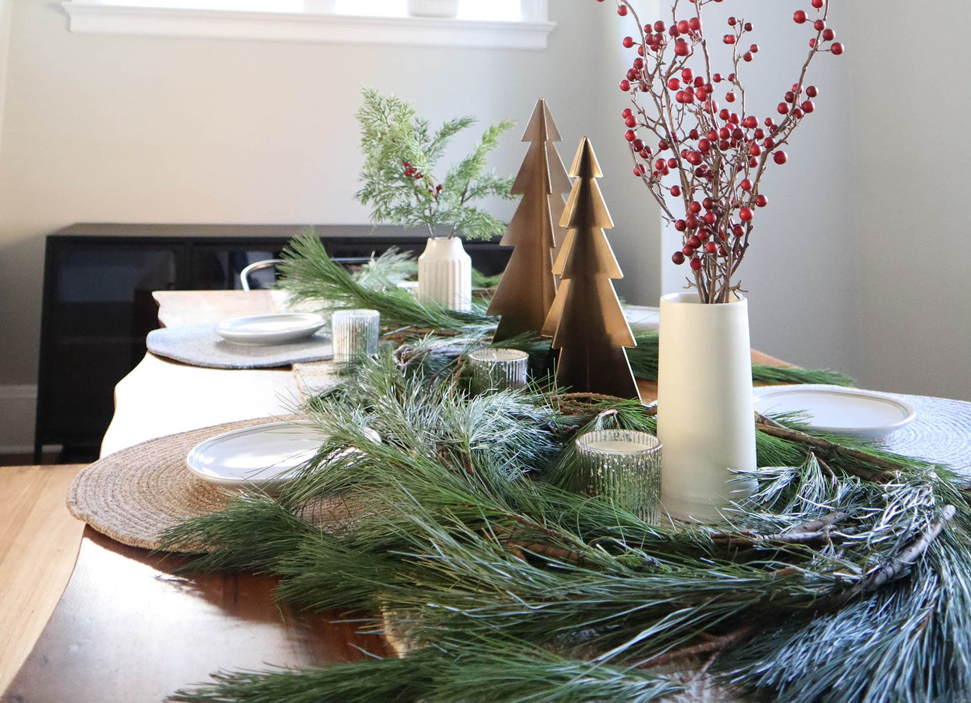 A Very Merry Table